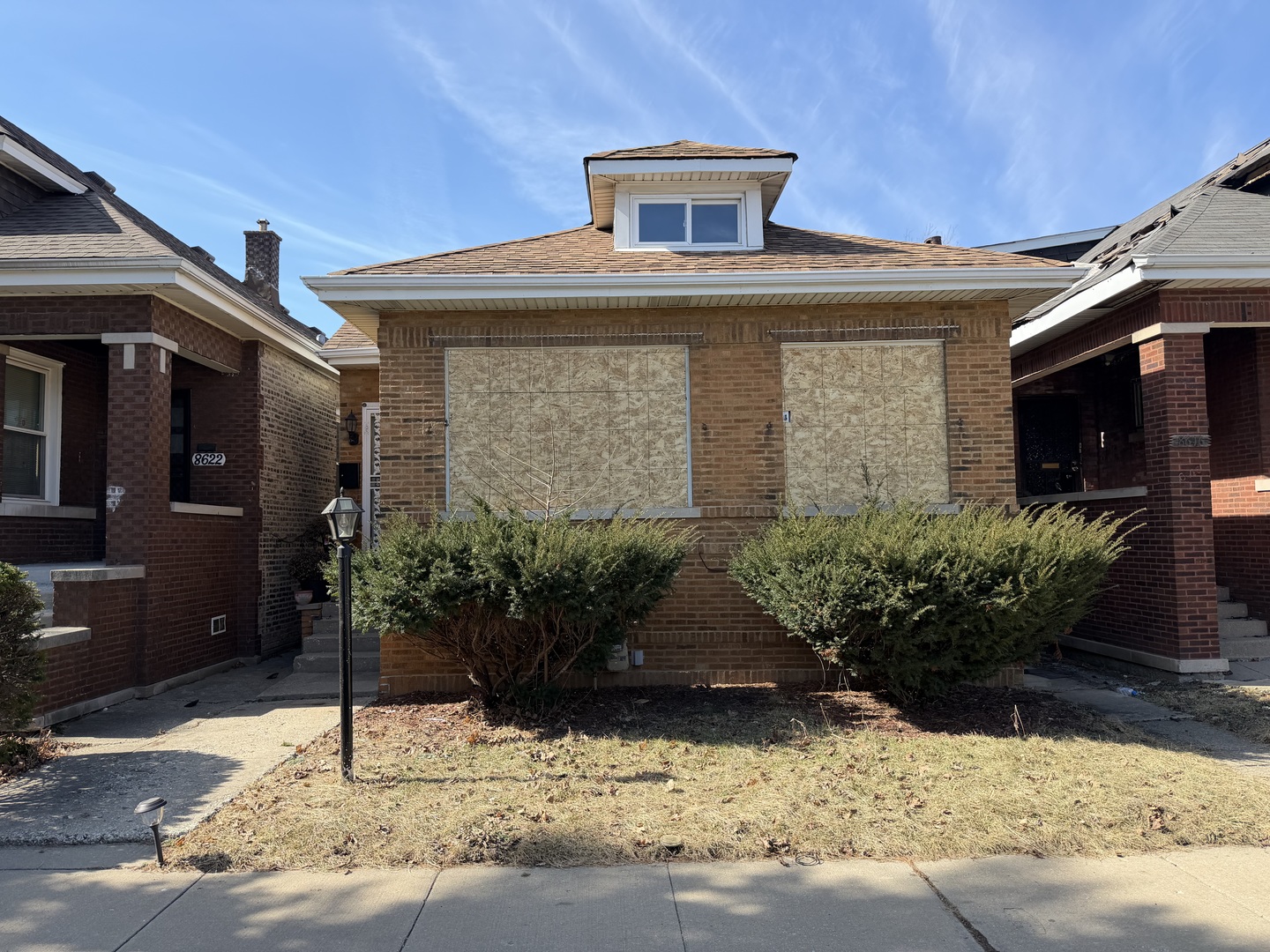 8618 South Justine Street Chicago, IL 60620 - Photo 1 of 10