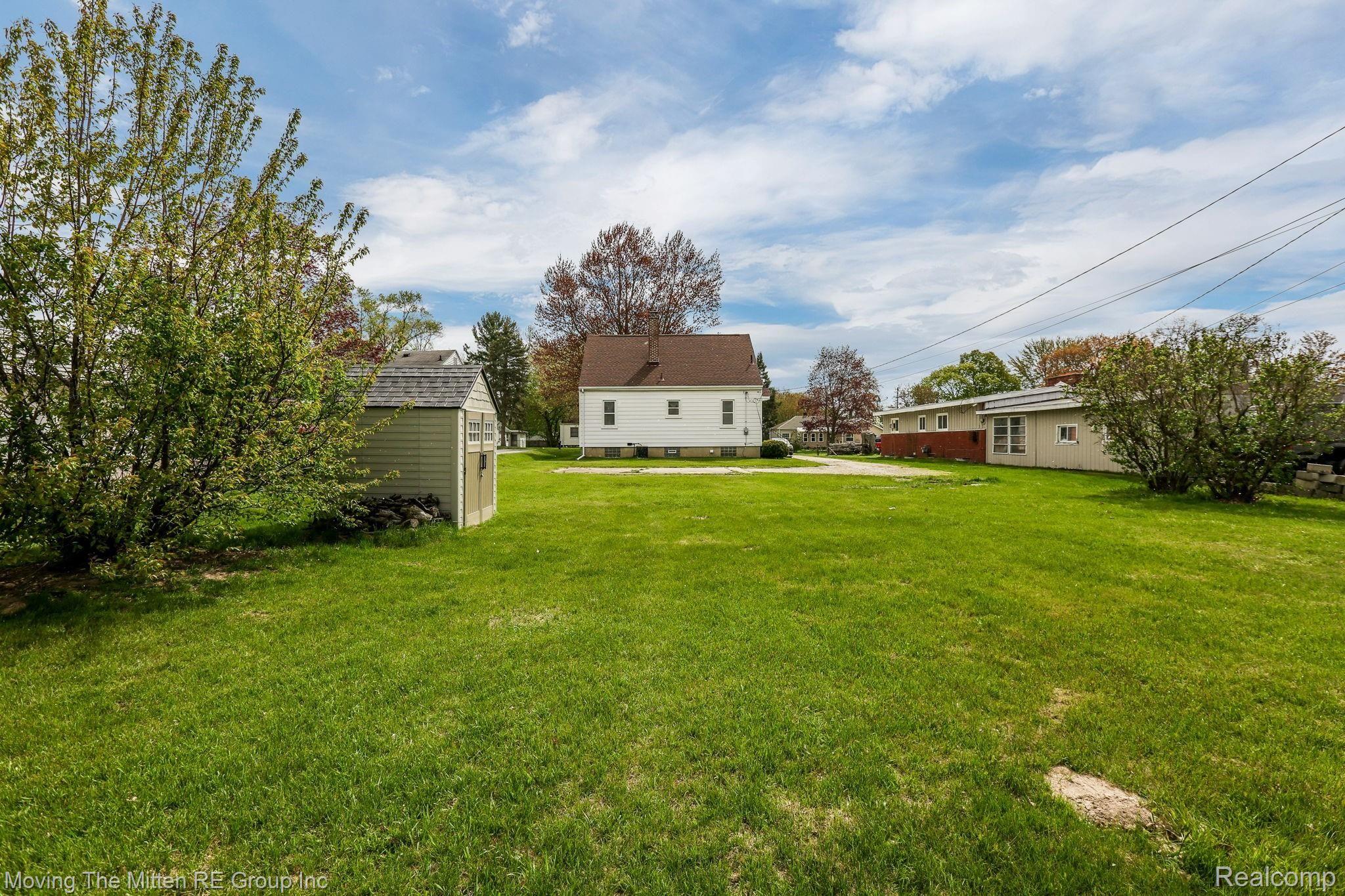 741 North Harris Road Ypsilanti, MI 48198 - Photo 12 of 14 741+N+Harris+Rd+Ypsilanti-12-web.jpg