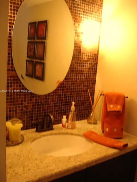 6724 Southwest 114th Place, Unit F Miami, FL 33173 - Photo 13 of 27 a front view of a building