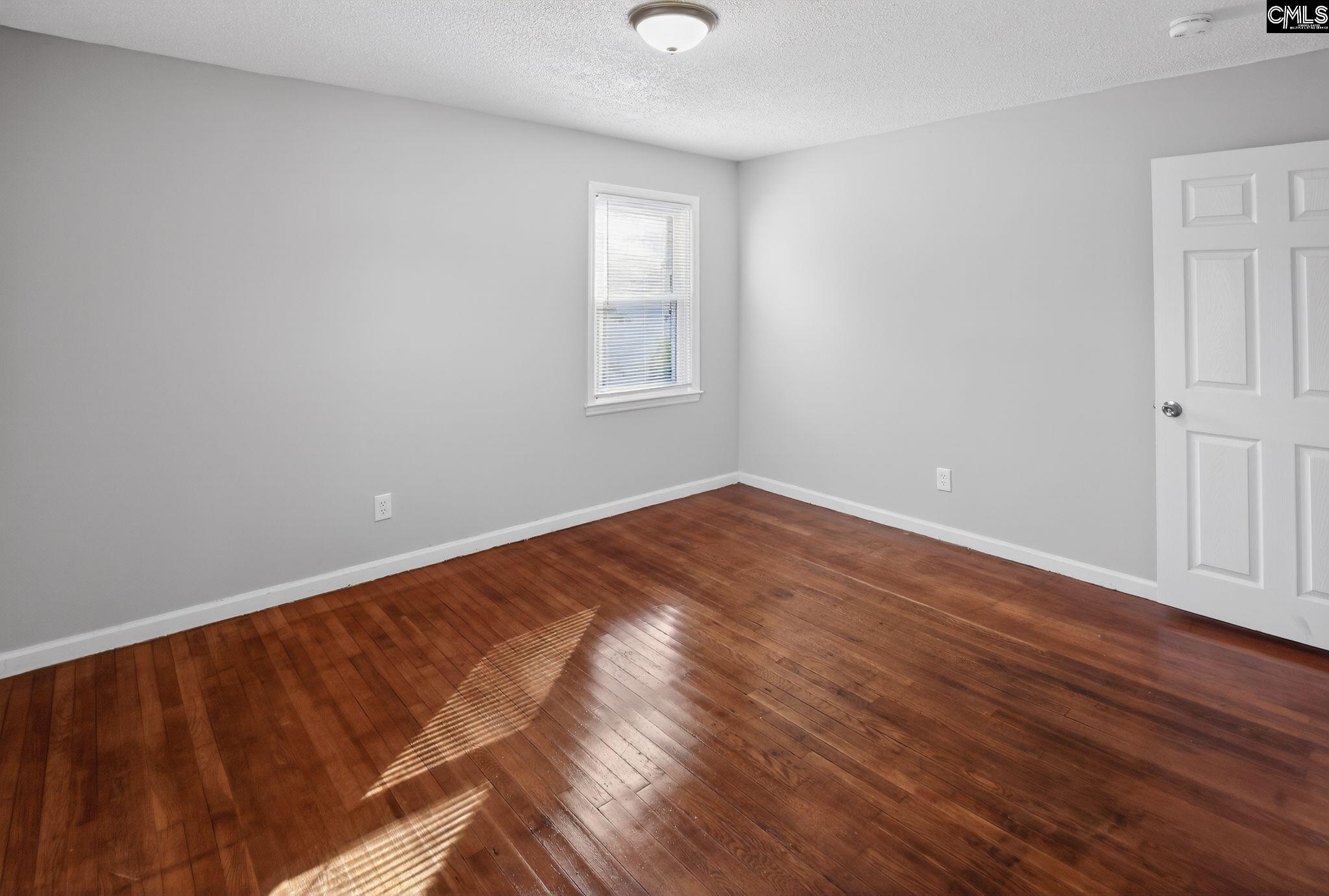 1411 Hemlock Street Cayce, SC 29033 - Photo 8 of 34