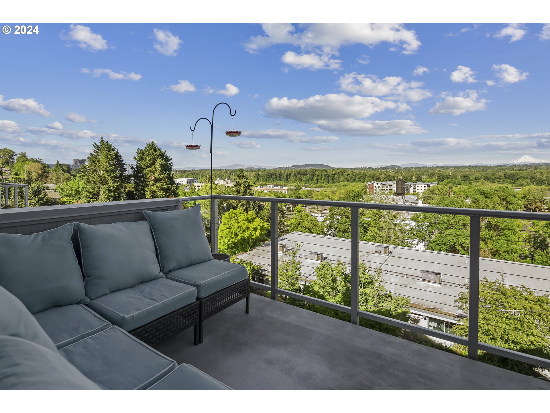 5427 Southwest View Point Terrace Portland, OR 97239 - Photo 15 of 40 a view of a city from a terrace