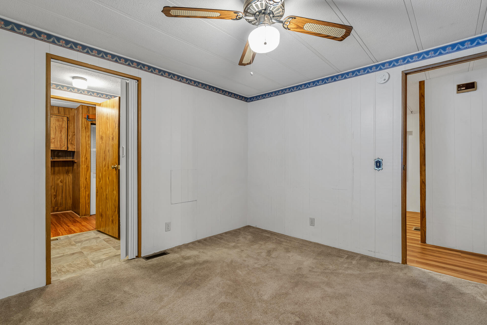 350 Gilmore Road, Unit SPC 88 Red Bluff, CA 96080 - Photo 20 of 31 a view of an empty room