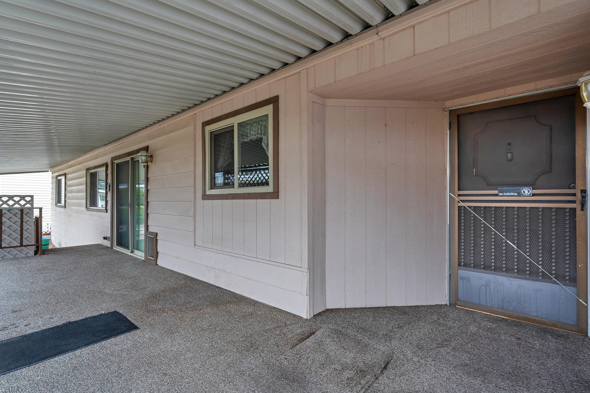 350 Gilmore Road, Unit SPC 88 Red Bluff, CA 96080 - Photo 2 of 31 an empty room with windows