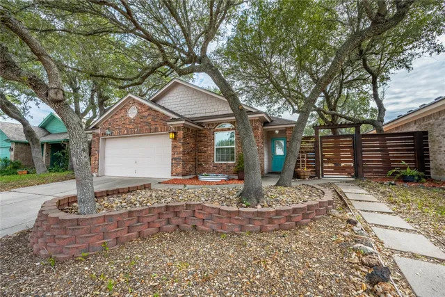 $317,000 | 151 Heron Oaks, Rockport, TX 78382