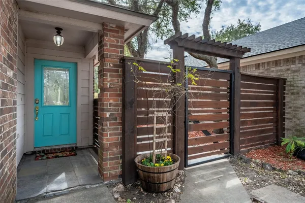 $317,000 | 151 Heron Oaks, Rockport, TX 78382