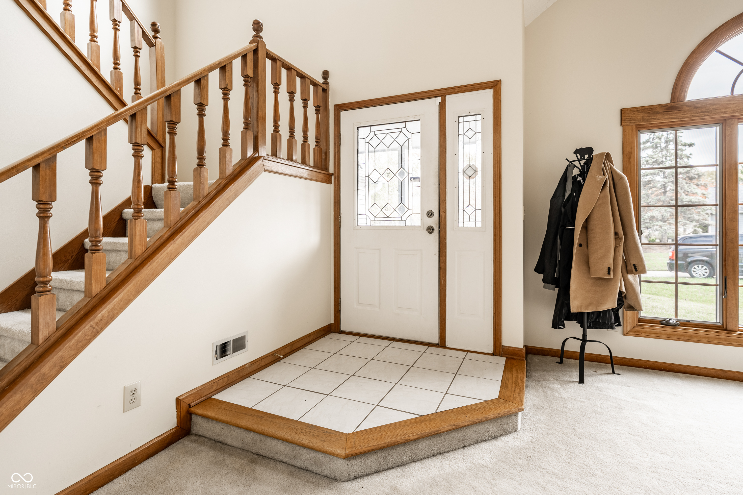 7731 Kenetta Court Fishers, IN 46038 - Photo 4 of 33