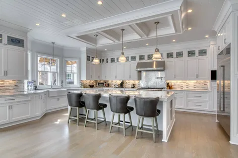 134 Hills Station Road, Southampton, NY 11968