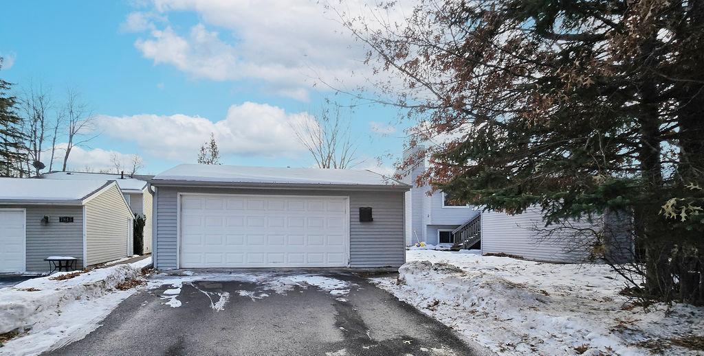 7843 Rimbley Road Woodbury, MN 55125 - Photo 2 of 22