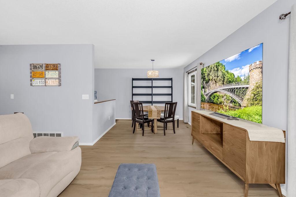 7843 Rimbley Road Woodbury, MN 55125 - Photo 8 of 22