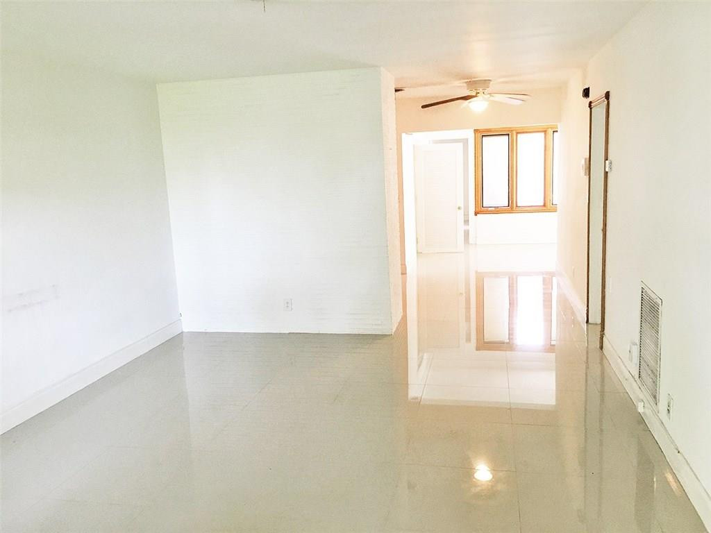 2220 Northeast 37th Street, Unit 2220 Lighthouse Point, FL 33064 - Photo 11 of 24 Photo 11