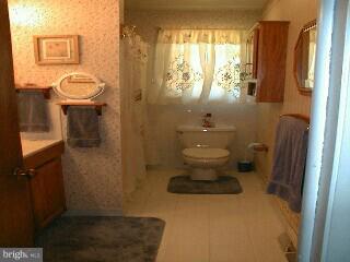 407 Pomona Road Cinnaminson, NJ 08077 - Photo 3 of 6 Gallery Image 3