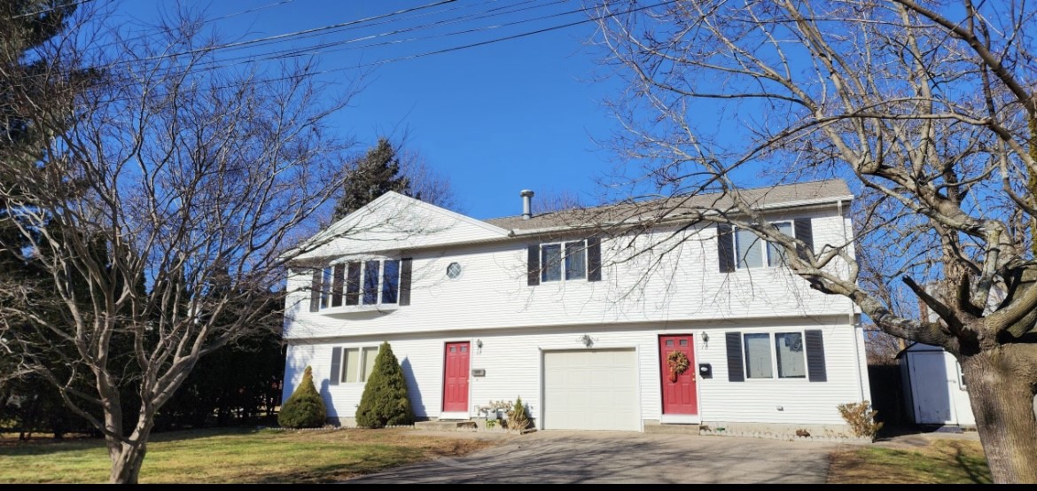 68 Virginia Lane Providence, RI 02908 - Photo 2 of 34