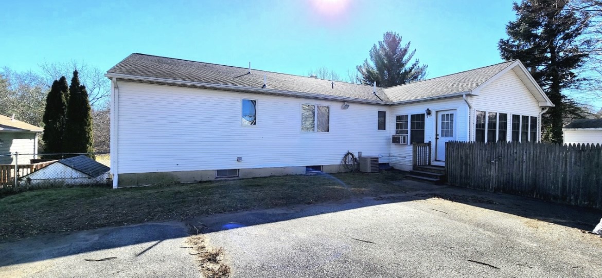 68 Virginia Lane Providence, RI 02908 - Photo 25 of 34