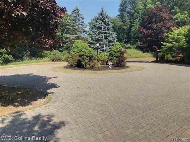 5930 Ronnoco Road Rochester, MI 48306 - Photo 63 of 67 63.JPG