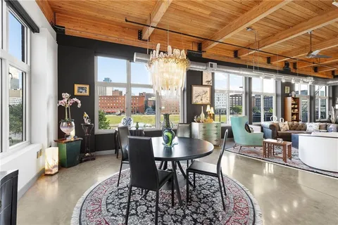 $1,300,000 | 210 West 5th Street, Unit 211, Kansas City, MO 64105