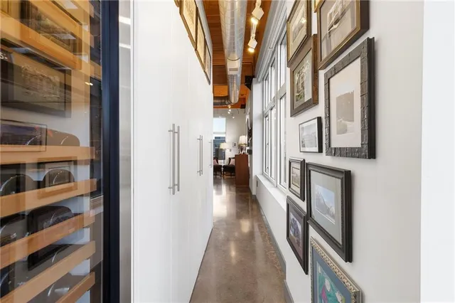 $1,300,000 | 210 West 5th Street, Unit 211, Kansas City, MO 64105