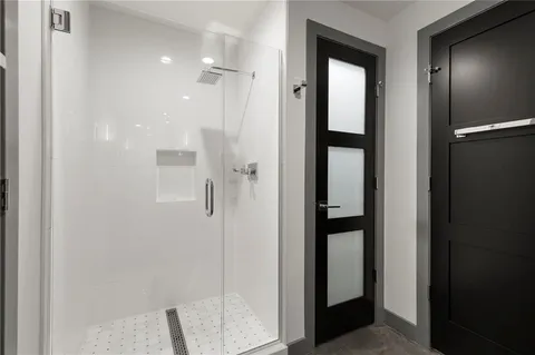 $1,300,000 | 210 West 5th Street, Unit 211, Kansas City, MO 64105