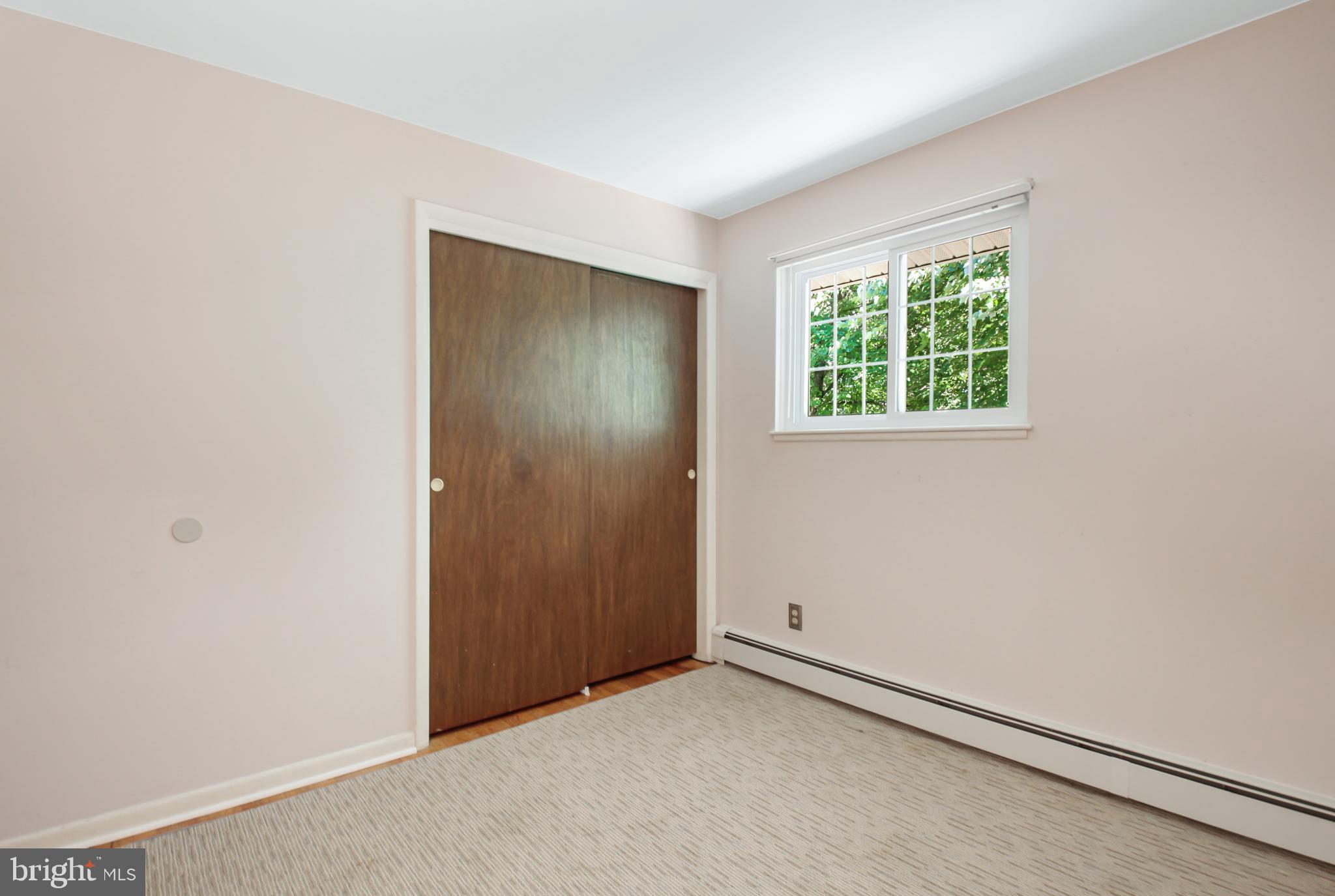 313 Faust Road Reading, PA 19608 - Photo 17 of 32 an empty room with windows