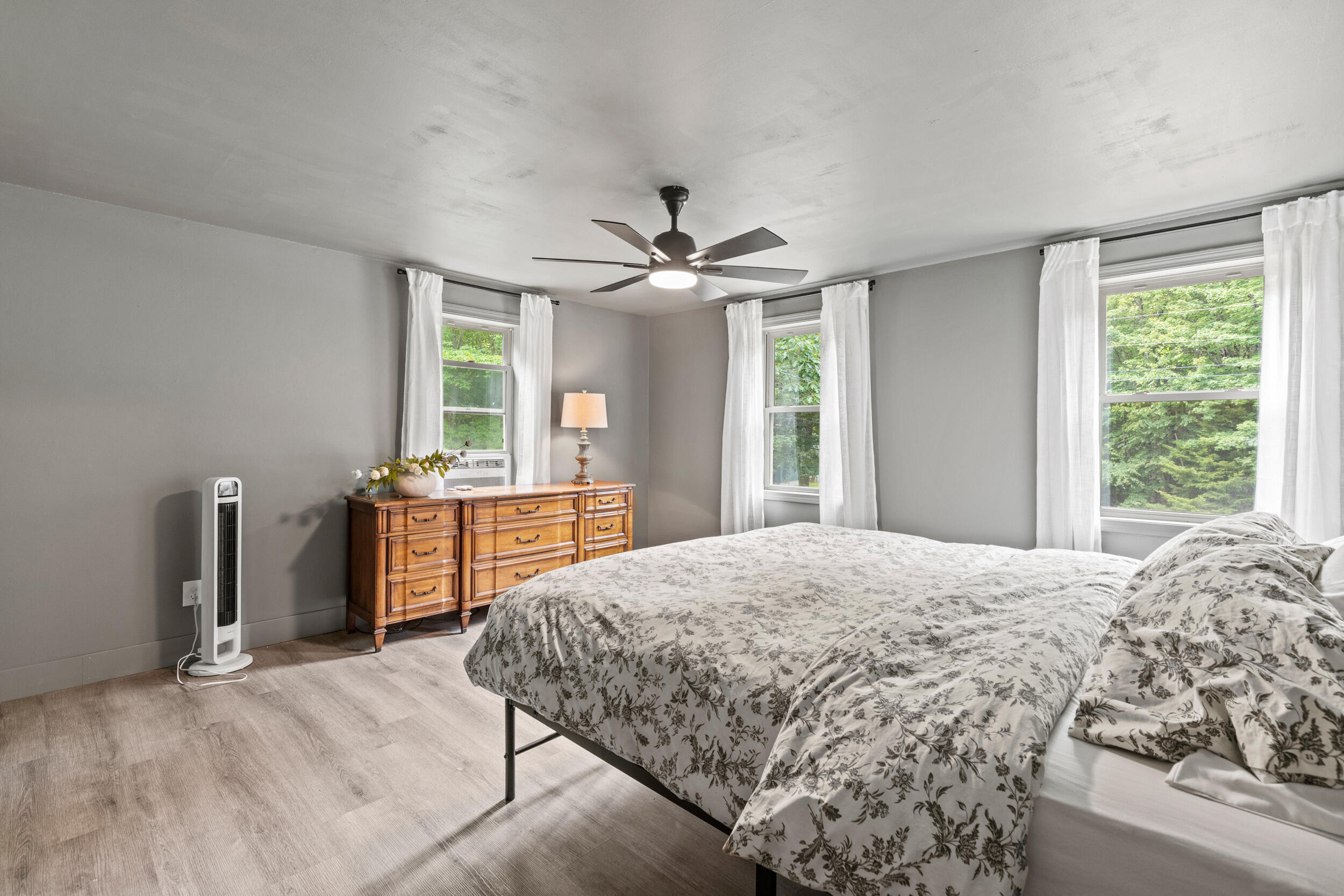 30 Oxbow Circle Naples, ME 04055 - Photo 10 of 20 30 oxbow cir upstairs, bedroom 2