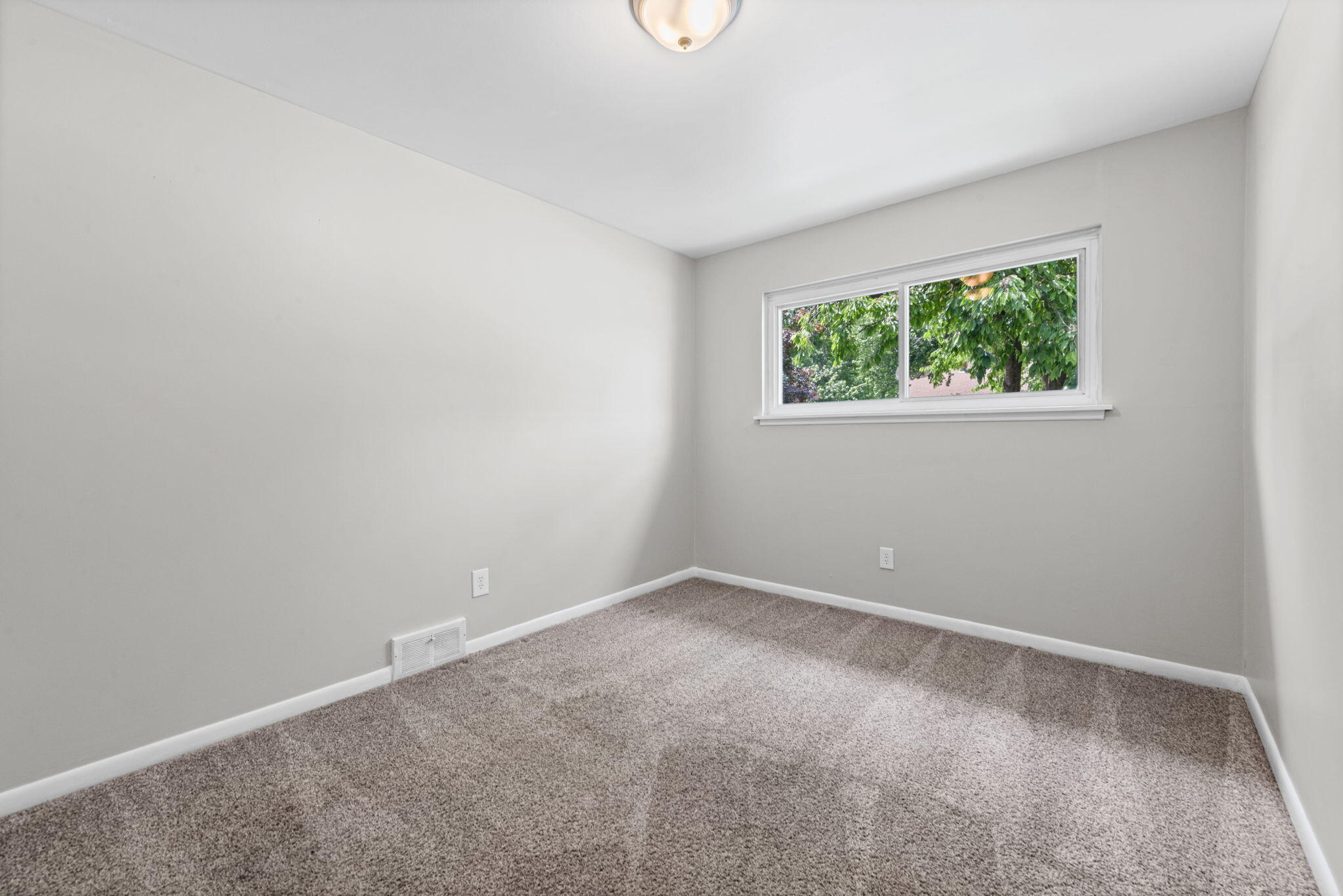 20436 Inkster Road Redford, MI 48240 - Photo 12 of 21 13-web-or-mls-20436-inkster-rd
