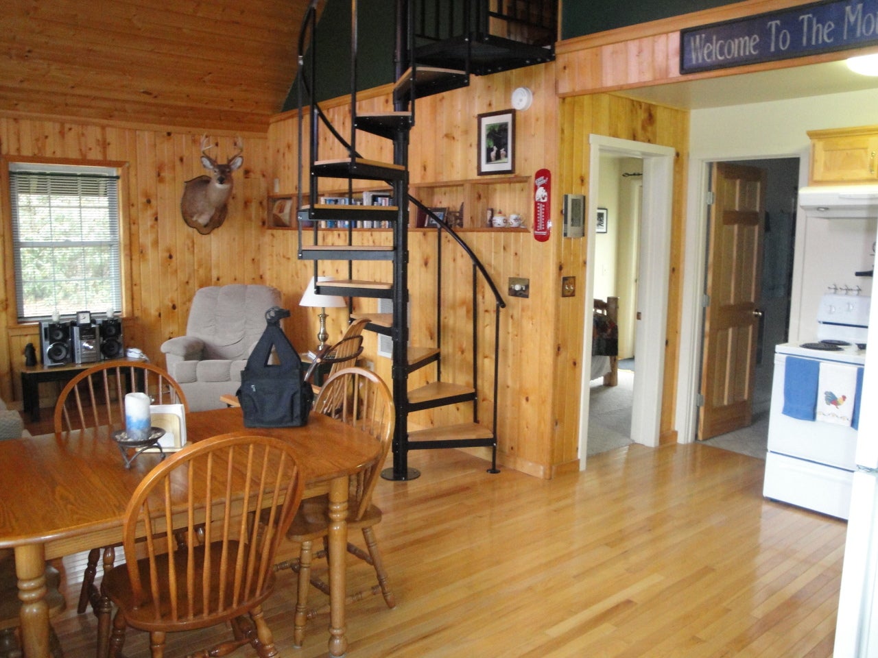 710 Duncan Road Buckeye, WV 24924 - Photo 6 of 13 Gallery Image 6