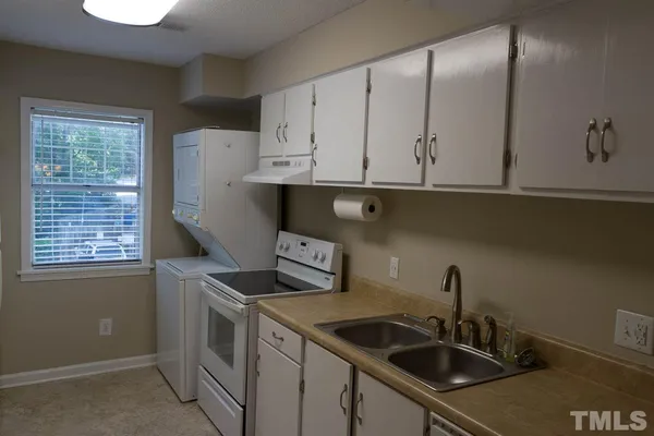 $1,700 | 109 Scott Lane, Unit 109, Chapel Hill, NC 27514