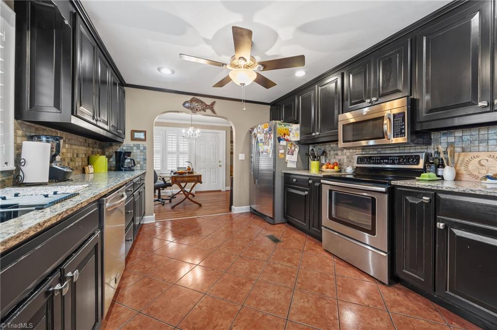 723 Haynes Road Thomasville, NC 27360 - Photo 4 of 43