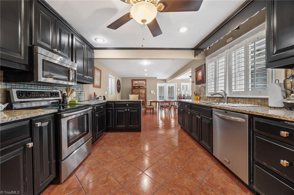 723 Haynes Road Thomasville, NC 27360 - Photo 5 of 43