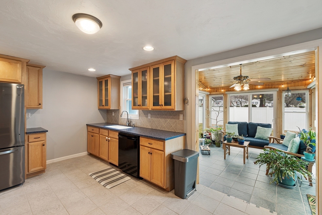 13 Reo Road Maynard, MA 01754 - Photo 3 of 35 Gallery Image 3