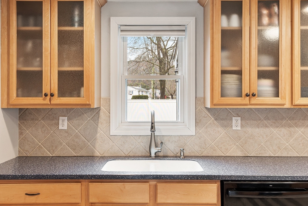 13 Reo Road Maynard, MA 01754 - Photo 4 of 35 Gallery Image 4