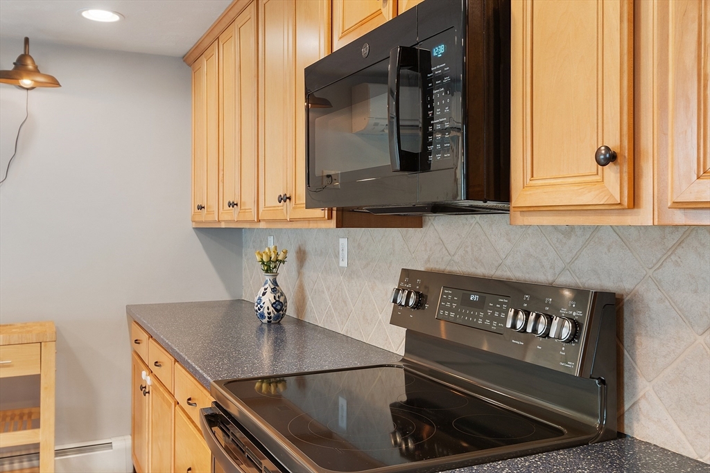 13 Reo Road Maynard, MA 01754 - Photo 5 of 35 Gallery Image 5
