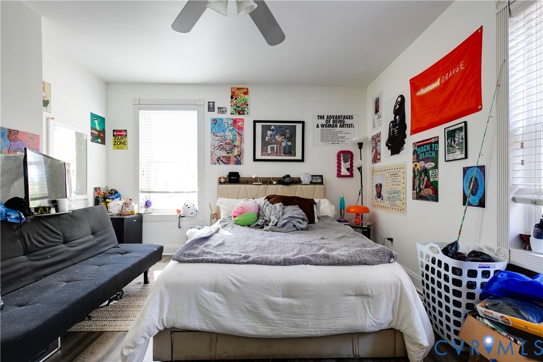 1237 West Cary Street Richmond, VA 23220 - Photo 20 of 23 a bedroom with furniture and a bed