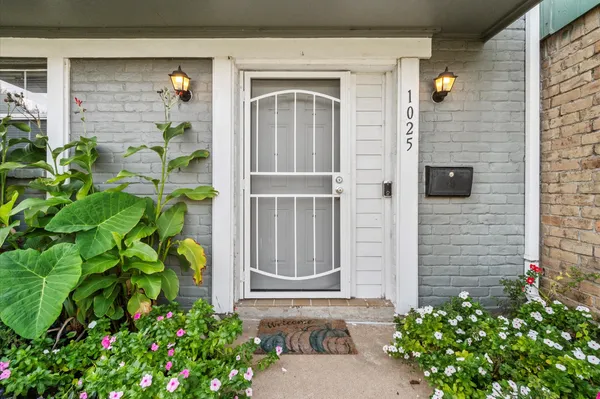 $149,900 | 1025 Willow Oaks Circle, Pasadena, TX 77506