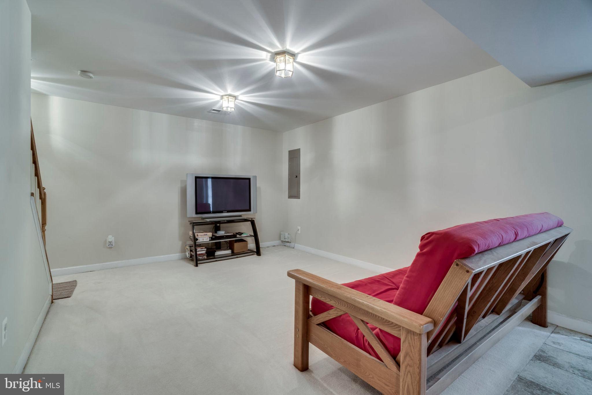 8735 Scott Street Springfield, VA 22153 - Photo 18 of 44 Gallery Image 18