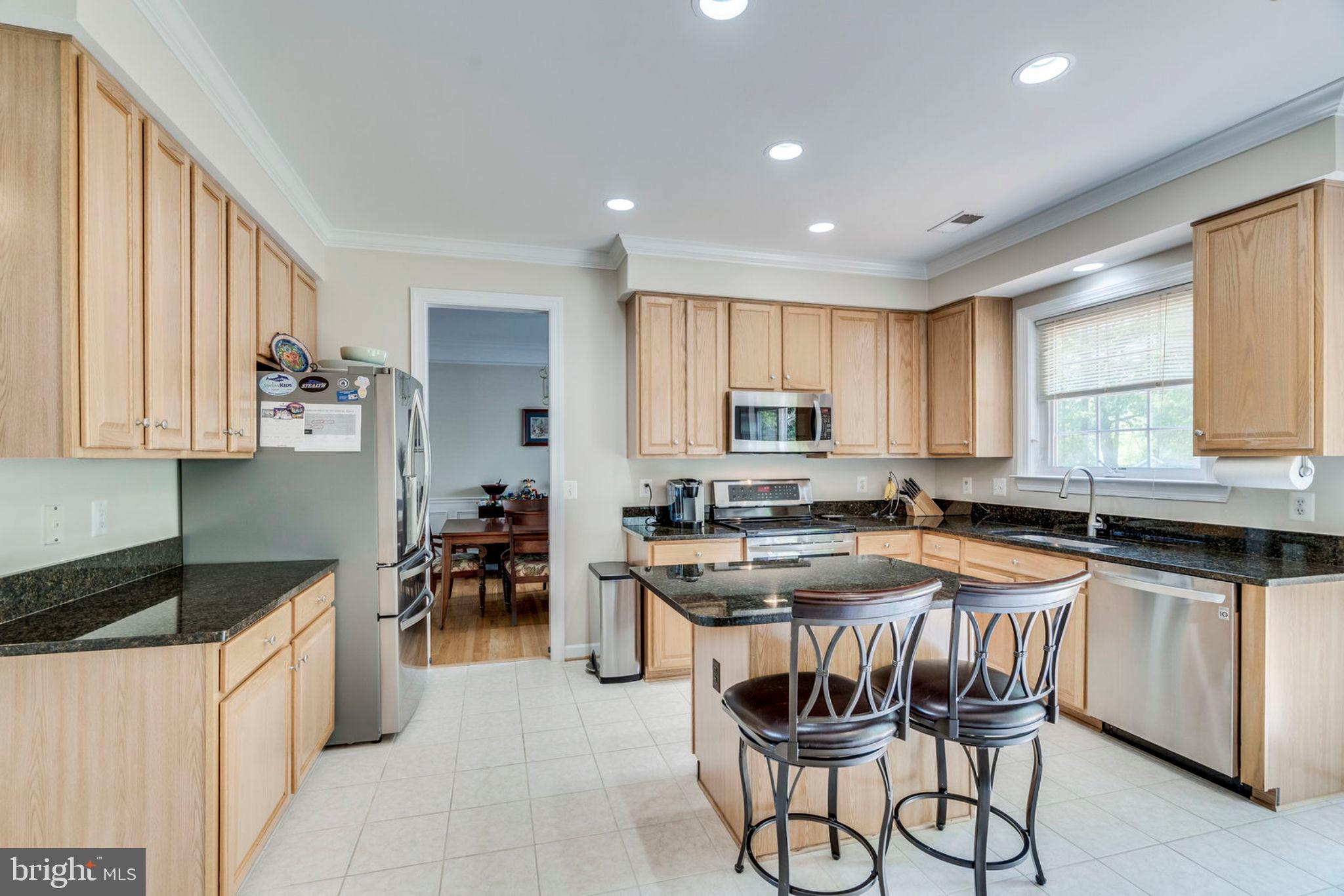 8735 Scott Street Springfield, VA 22153 - Photo 6 of 44 Gallery Image 6