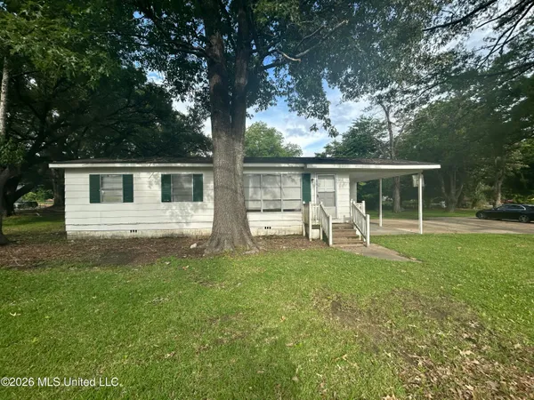 $125,000 | 1371 Dr M L King North Road, Natchez, MS 39120