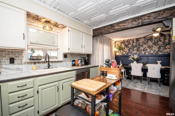 $230,000 | 304 North Magnolia Street, Elmwood, IL 61529
