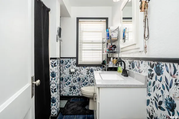 $230,000 | 304 North Magnolia Street, Elmwood, IL 61529