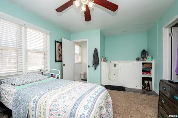 $230,000 | 304 North Magnolia Street, Elmwood, IL 61529