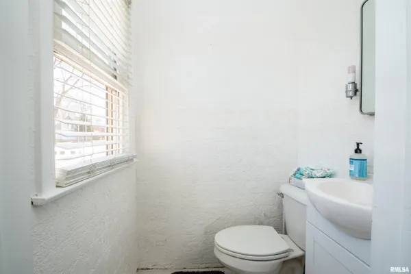 $230,000 | 304 North Magnolia Street, Elmwood, IL 61529