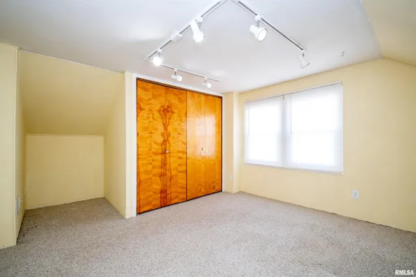 $230,000 | 304 North Magnolia Street, Elmwood, IL 61529