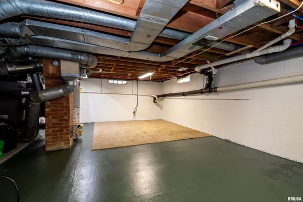 $230,000 | 304 North Magnolia Street, Elmwood, IL 61529