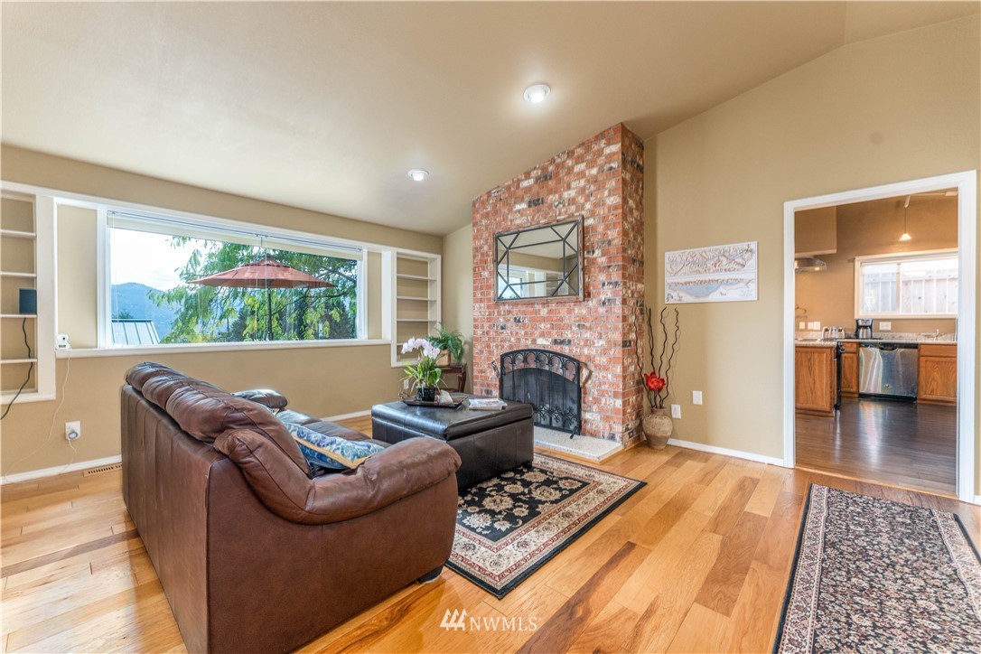 96 Division Street Manson, WA 98831 - Photo 4 of 32 Gallery Image 4