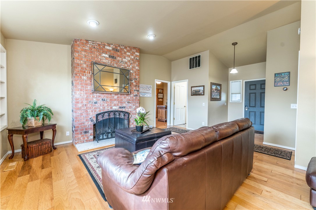 96 Division Street Manson, WA 98831 - Photo 5 of 32 Gallery Image 5