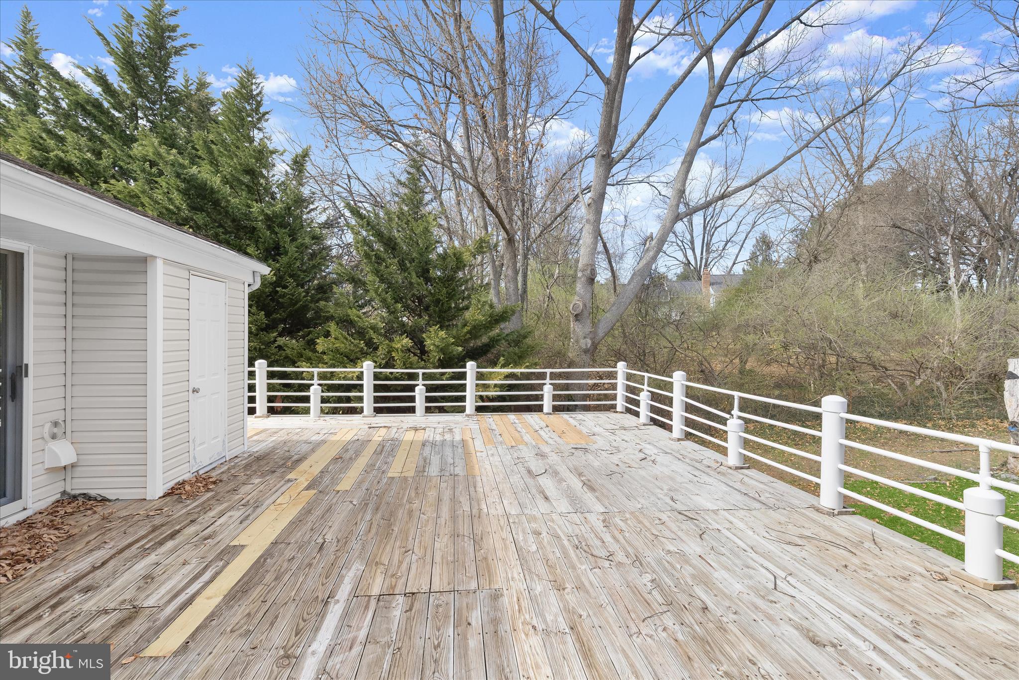 13612 Jacobs Road Mount Airy, MD 21771 - Photo 77 of 90 a view of deck with wooden floor and fence and floor