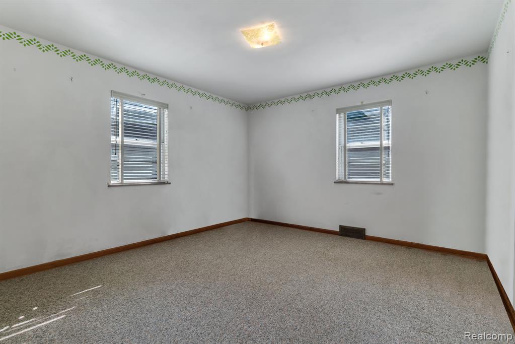 6454 North Seymour Road Flushing, MI 48433 - Photo 8 of 20
