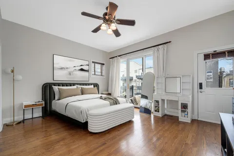 $849,000 | 1746 West Pierce Avenue, Unit 2, Chicago, IL 60622