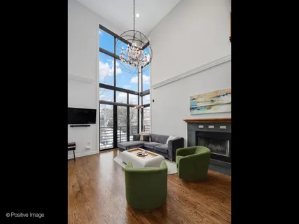 $849,000 | 1746 West Pierce Avenue, Unit 2, Chicago, IL 60622