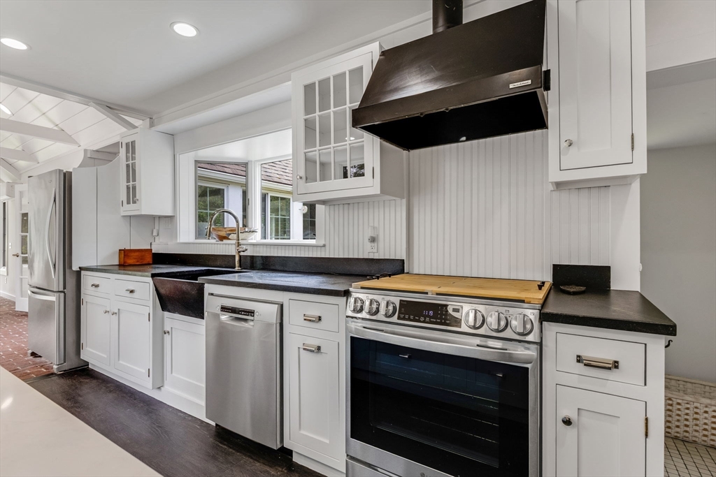 188 Rock Harbor Road Orleans, MA 02653 - Photo 12 of 42