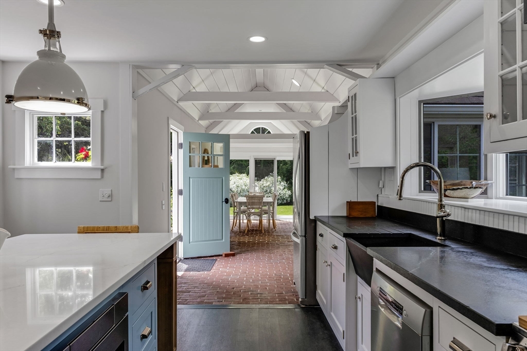 188 Rock Harbor Road Orleans, MA 02653 - Photo 10 of 42